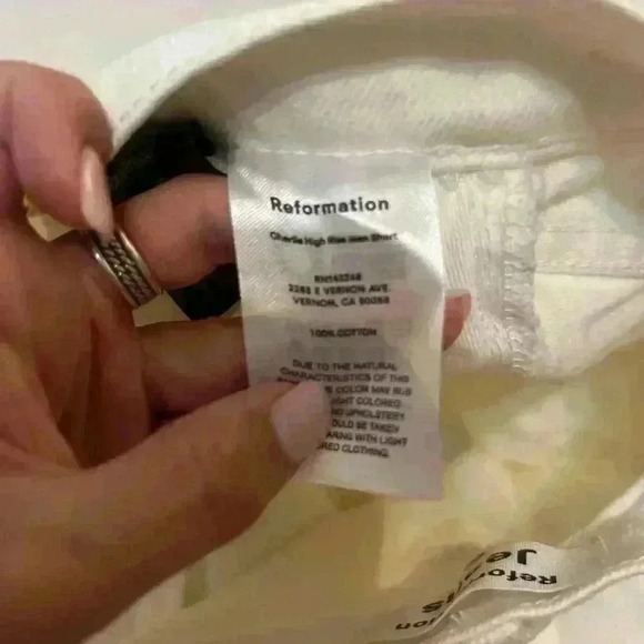 Reformation Charlie High Rise White Jean short NWT - Picture 7 of 9